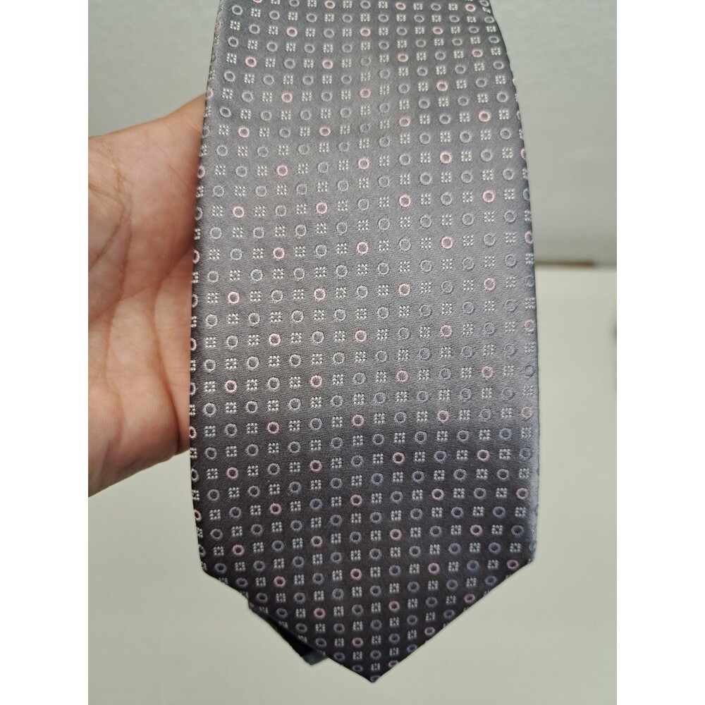 NEW MICHAEL KORS RING NEAT GRAY/PINK 100% SILK NECK TIE $65 - Picture 2 of 3